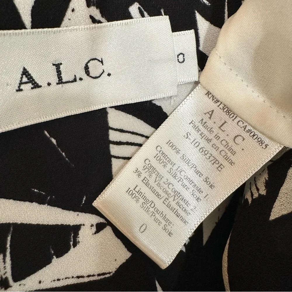 ALC Black Patti Printed Silk V Neck Halter Cross Back Maxi Dress Resort Vacay - Picture 11 of 12